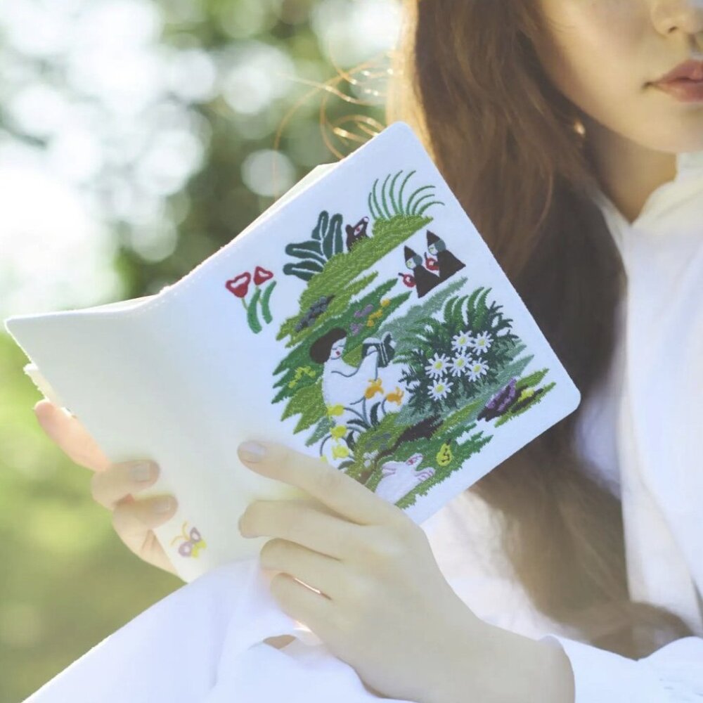 2025 - 2029 Hobonichi 5-Year Techo Gift Edition - iyo okumi